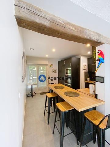 À vendre - Maison traditionnelle, 7 pièces située à Savigné-sur-Lathan (37340)