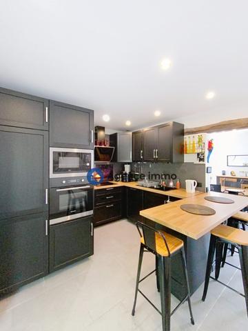 À vendre - Maison traditionnelle, 7 pièces située à Savigné-sur-Lathan (37340)