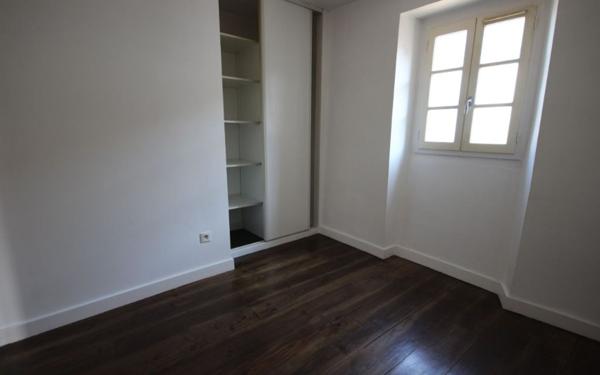 Appartement à vendre    4 pièces • 73,19 m2 Orthez
