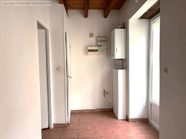 Vente                                                      Maison
                        
                     4 pièces                      112 m2                     à Casteljaloux