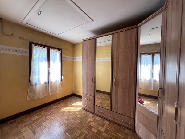 Maison
                                                                                                                                                                                                                                                                                                                        5 pièce(s)                                                                                                                                                                                                          3 chambre(s)                                                                                                                                                                                                          132  m²