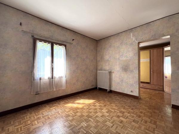 Maison
                                                                                                                                                                                                                                                                                                                        5 pièce(s)                                                                                                                                                                                                          3 chambre(s)                                                                                                                                                                                                          132  m²