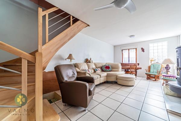 Maison
                                                                                                                                                                                                                                                                                                                        5 pièce(s)                                                                                                                                                                                                          3 chambre(s)                                                                                                                                                                                                          132  m²