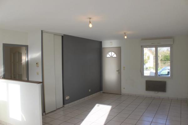 Maison à vendre 5 pièces Montrevault sur Evre 49)