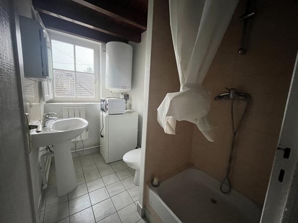 Appartement à louer |  Ste-Maure-de-Touraine |  1 pièce | 21 m²