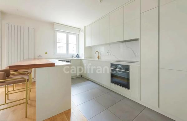 Appartement à vendre 3 pièces COURBEVOIE proche T2 (92)