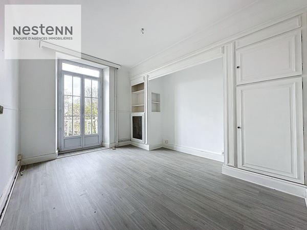 Maison NON MITOYENNE avec grand garage - Quimper Centre Historique