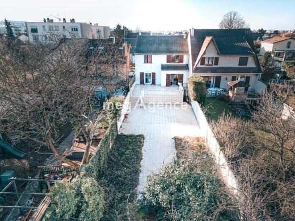 Maison à LIVRY-GARGAN, 93190 - 5 pièces 136m²