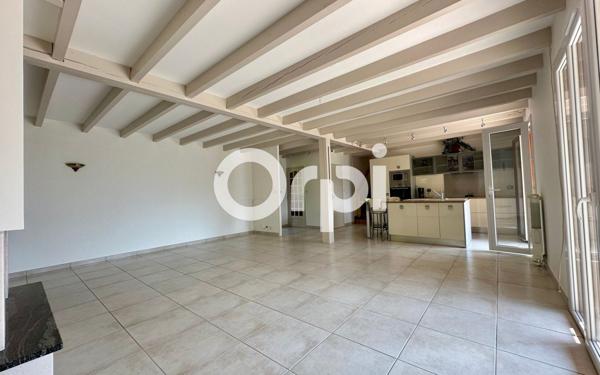 Maison à vendre    7 pièces • 161,72 m2 Saint-Nazaire-les-Eymes