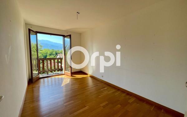 Maison à vendre    7 pièces • 161,72 m2 Saint-Nazaire-les-Eymes