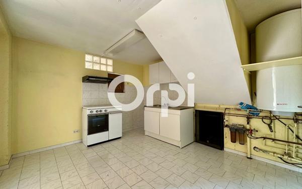 Maison à vendre    7 pièces • 161,72 m2 Saint-Nazaire-les-Eymes