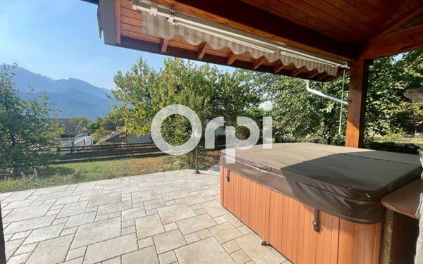 Maison à vendre    7 pièces • 161,72 m2 Saint-Nazaire-les-Eymes