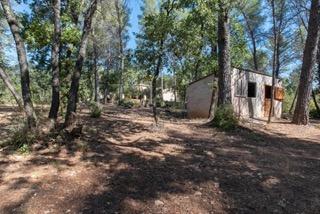 La Motte (83920) À vendre LA MOTTE, Villa traditionnelle de 160 m² sur 1 hectare de terrain plat