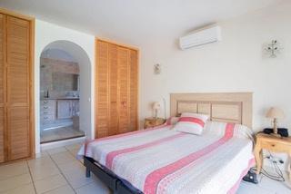 La Motte (83920) À vendre LA MOTTE, Villa traditionnelle de 160 m² sur 1 hectare de terrain plat