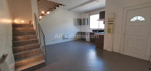 Location                                                      Appartement
                        
                     2 pièces                      60 m2                     à Draveil