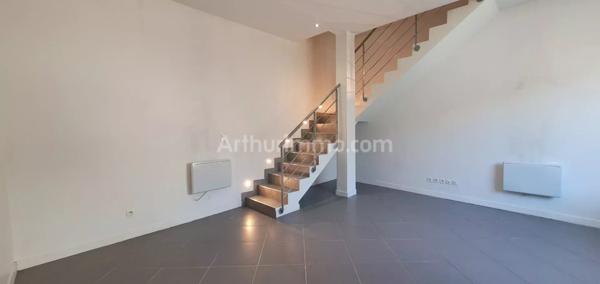 Location                                                      Appartement
                        
                     2 pièces                      60 m2                     à Draveil