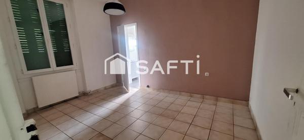 Qaurtier St Cecile, rue peu passante - Grande surface - 4 chambres