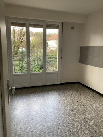 TALANT CERISIERS : T1 BIS - BALCON - CAVE