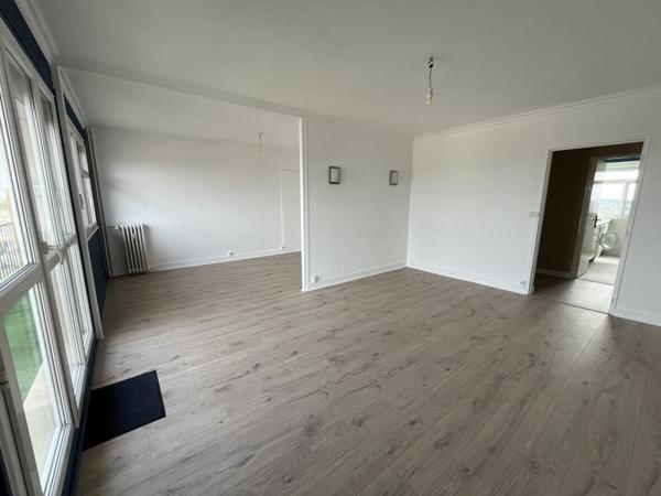 Appartement à louer 600 € CC Châteauroux 2 p 60 m² DPE D