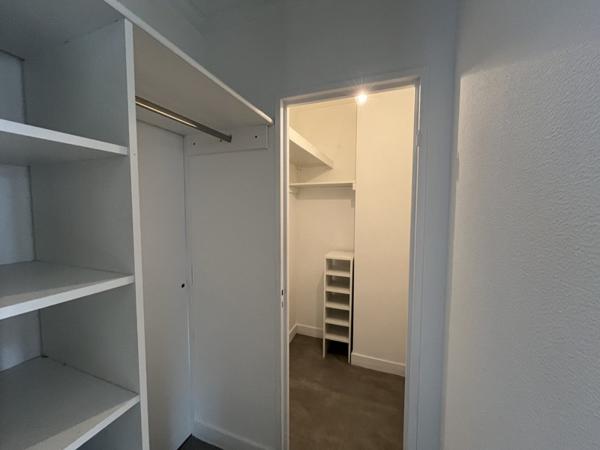 Appartement à louer 600 € CC Châteauroux 2 p 60 m² DPE D