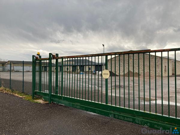 TOUL - GARAGE 50 m² -  référence 10