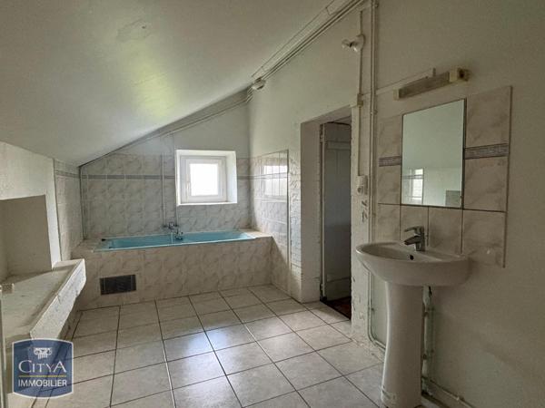 Maison à louer 3 pièces 106.43m² Jussy-Champagne (18130)
