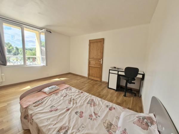 Maison 3 pièces - 120 m² Exclusivité efficity