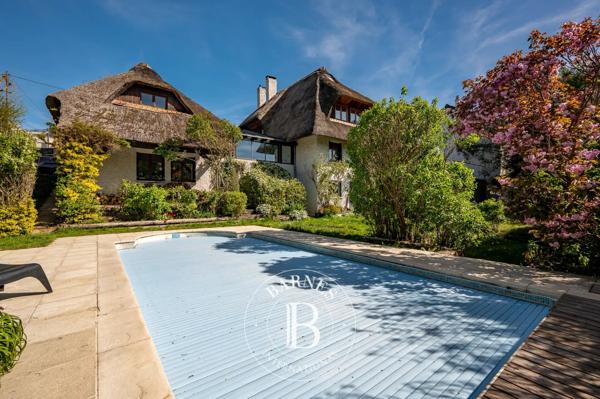 Rueil-Malmaison, Maison 6 Chambres -  249 m² à vendre