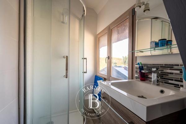 Rueil-Malmaison, Maison 6 Chambres -  249 m² à vendre