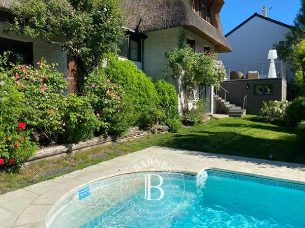Rueil-Malmaison, Maison 6 Chambres -  249 m² à vendre