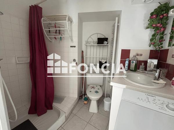 Location Studio meublé 22.79 m² - 4 QUAI DES MARAIS Amboise 37400