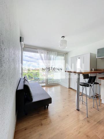 Appartement T1 lumineux à louer à Bordeaux, 4ème étage, avec balcon