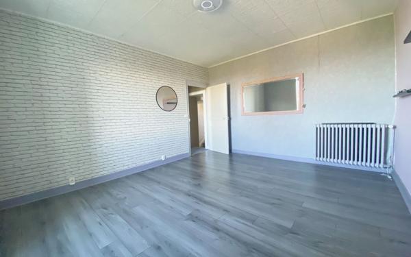 Maison à vendre    6 pièces •  Séreilhac