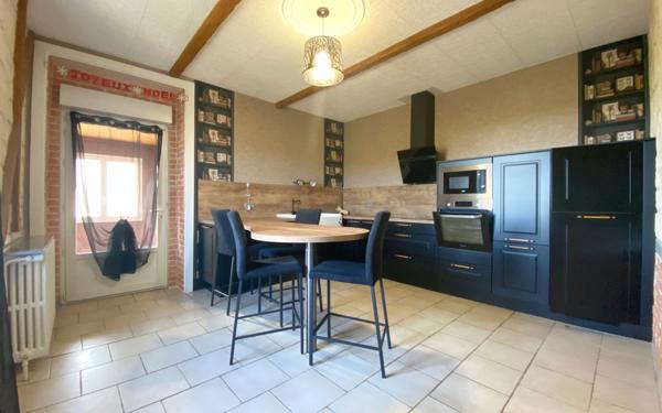 Maison à vendre    6 pièces •  Séreilhac