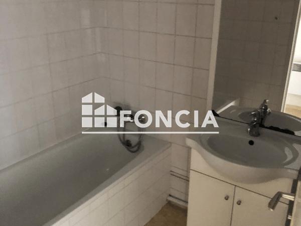 Location Appartement 2 pièces 51.77 m² - 1 RUE DES BALAYEURS Strasbourg 67000