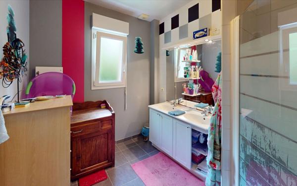 Maison à louer    5 pièces •  Valognes