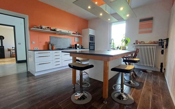 Maison à vendre    7 pièces •  Les Échelles