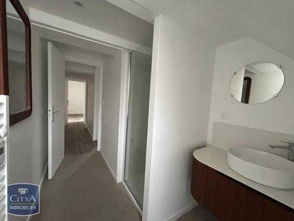 Appartement à louer 4 pièces 78.3m² Dieppe (76200)