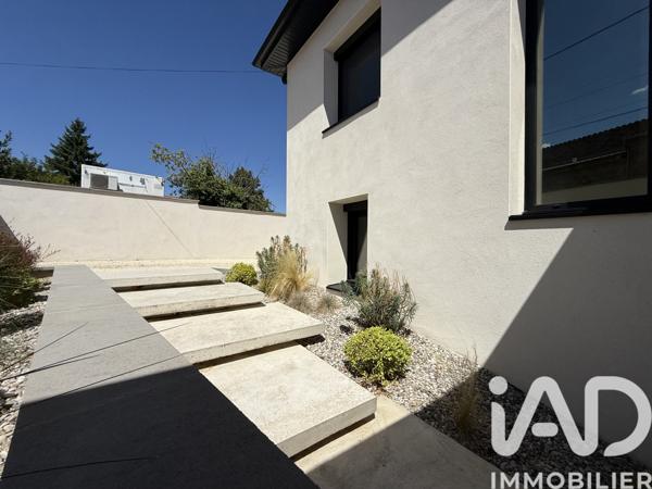 Maison à vendre 7 pièces 203 m² Peaugres