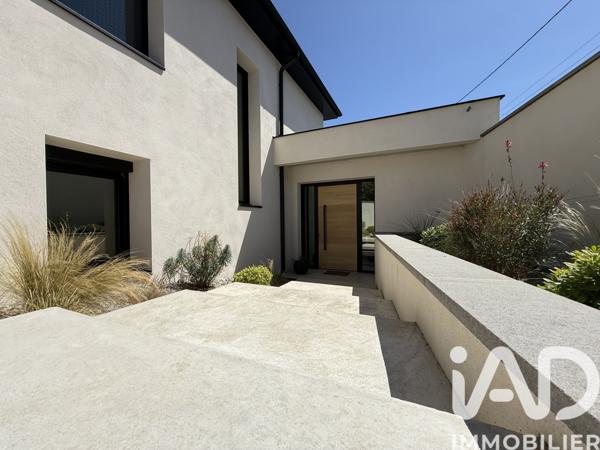 Maison à vendre 7 pièces 203 m² Peaugres