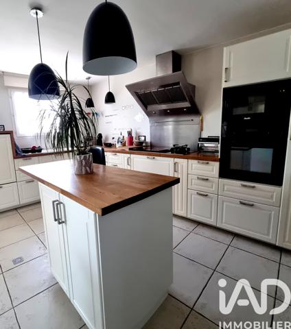 Maison à vendre 6 pièces 185 m² Sallertaine