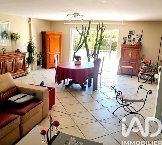 Maison à vendre 6 pièces 185 m² Sallertaine