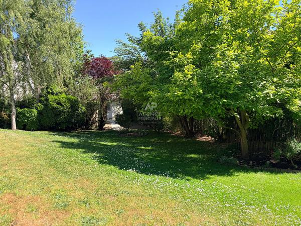 Maison Maisons Laffitte 8 pièce(s) 180 m2 €1 550 000 ** - Référence 13590