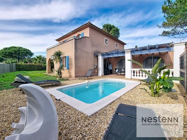 Saint-Aygulf, Maison individuelle dans domaine avec piscine tennis boulodrome