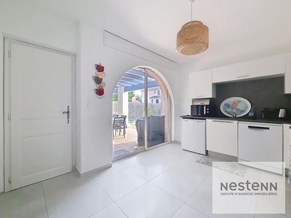 Saint-Aygulf, Maison individuelle dans domaine avec piscine tennis boulodrome