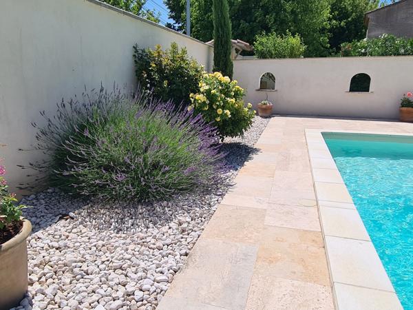 Calme - Sans vis à vis - Exposition Sud – Piscine - Garage