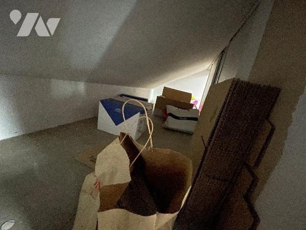 MARCQ  Immeuble usage mixte