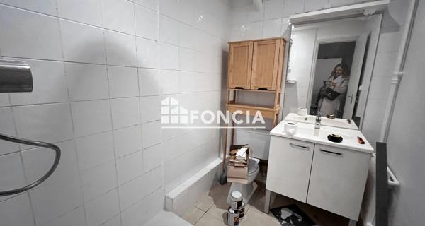 À vendre Studio 40 m² - Villeurbanne 69100