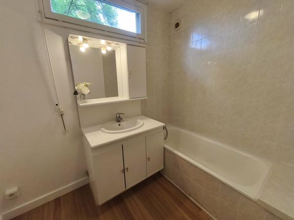 Appartement
         3 pièces
        - 66 m² 229 000 € *