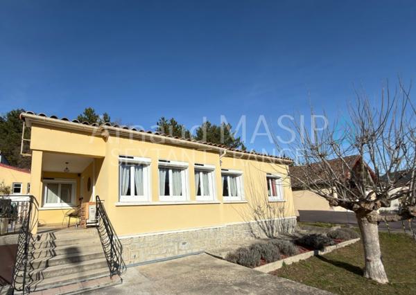 PAVILLON DE PLAIN PIED RENOVE 95M² HAB, JARDIN, TERRACES, GARAGE, ATELIER, PROCHE COMMODITES
